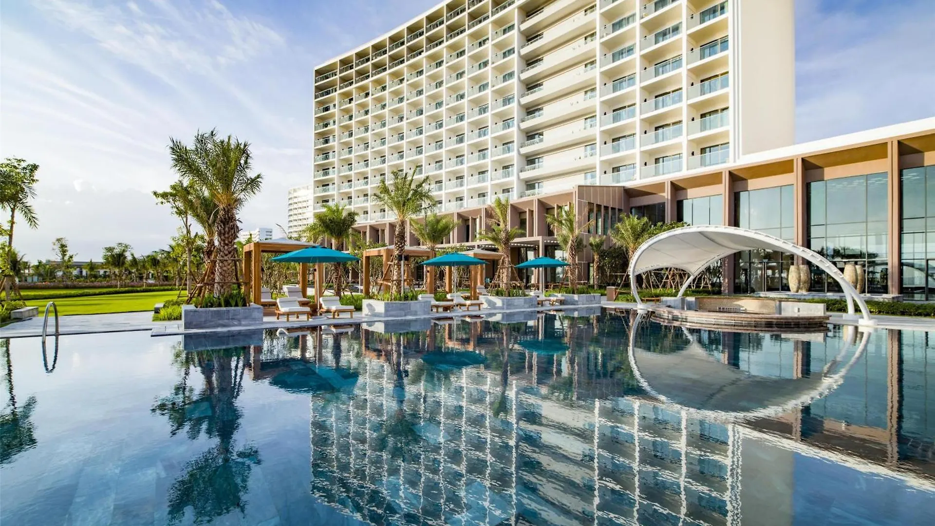 Radisson Blu Resort Cam Ranh Mieu Ong Vietnam