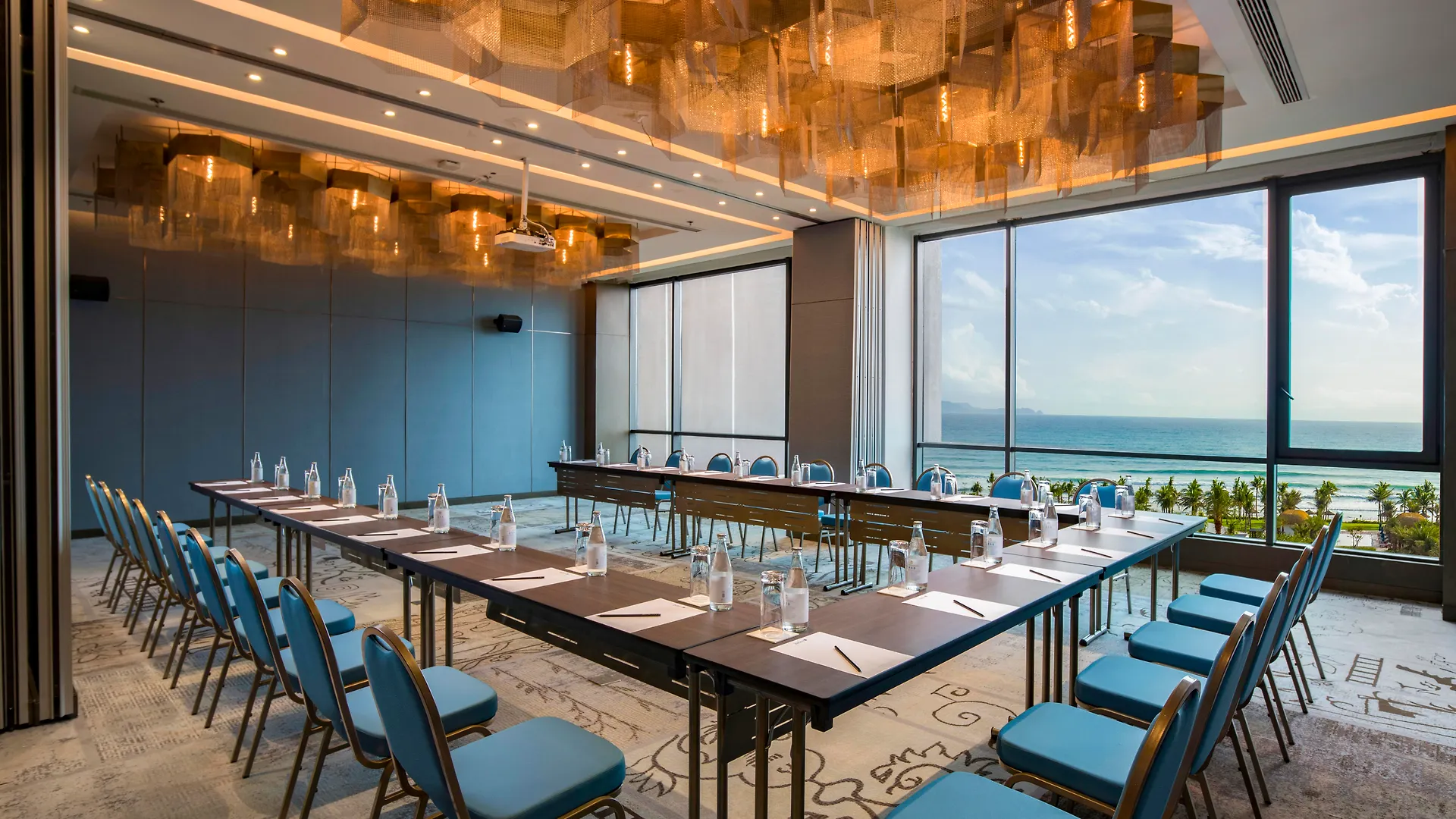 Radisson Blu Resort Cam Ranh Nha Trang Mieu Ong