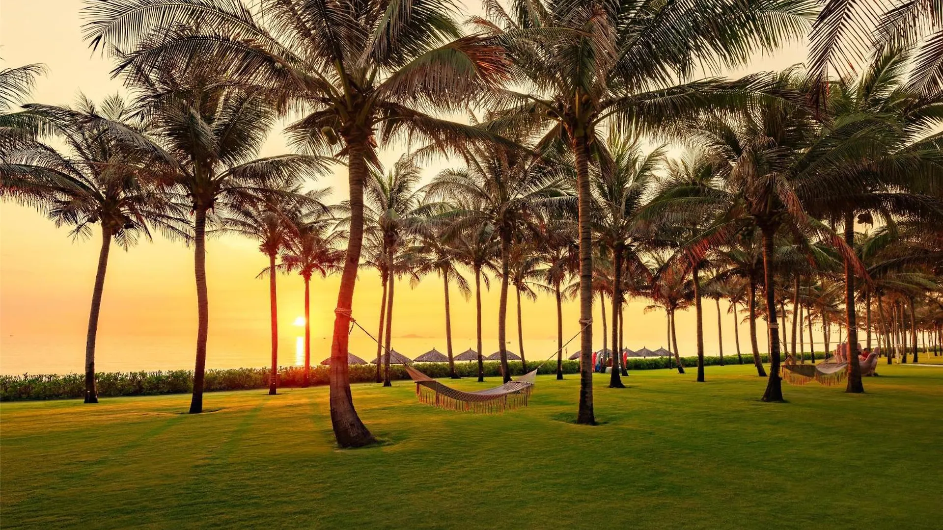 Radisson Blu Resort Cam Ranh Nha Trang 5*, Mieu Ong Vietnam