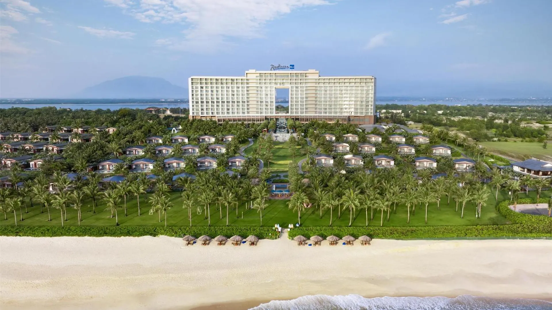 Radisson Blu Resort Cam Ranh Nha Trang 5*, Mieu Ong