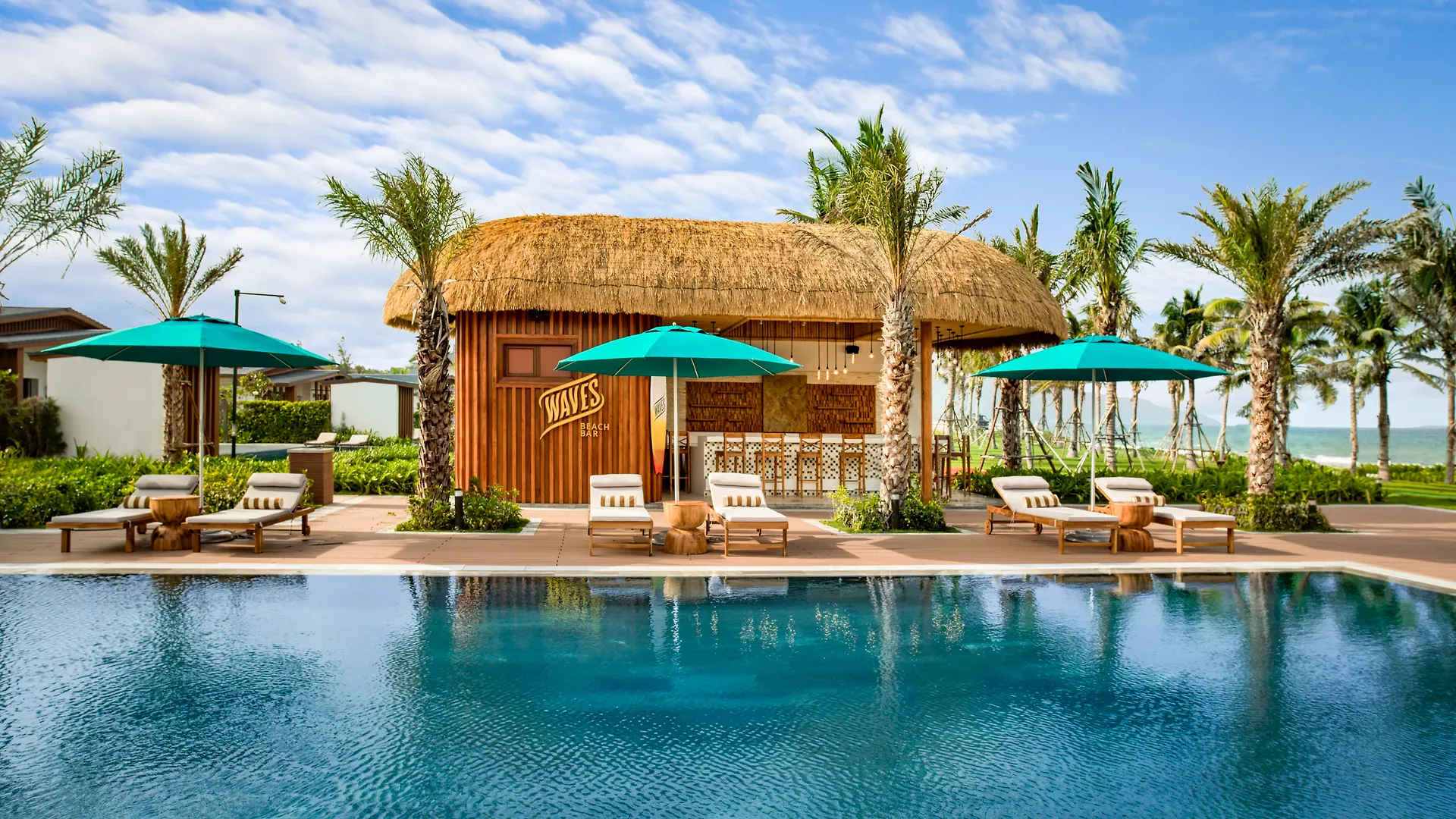 Radisson Blu Resort Cam Ranh Nha Trang 5*, Mieu Ong Vietnam