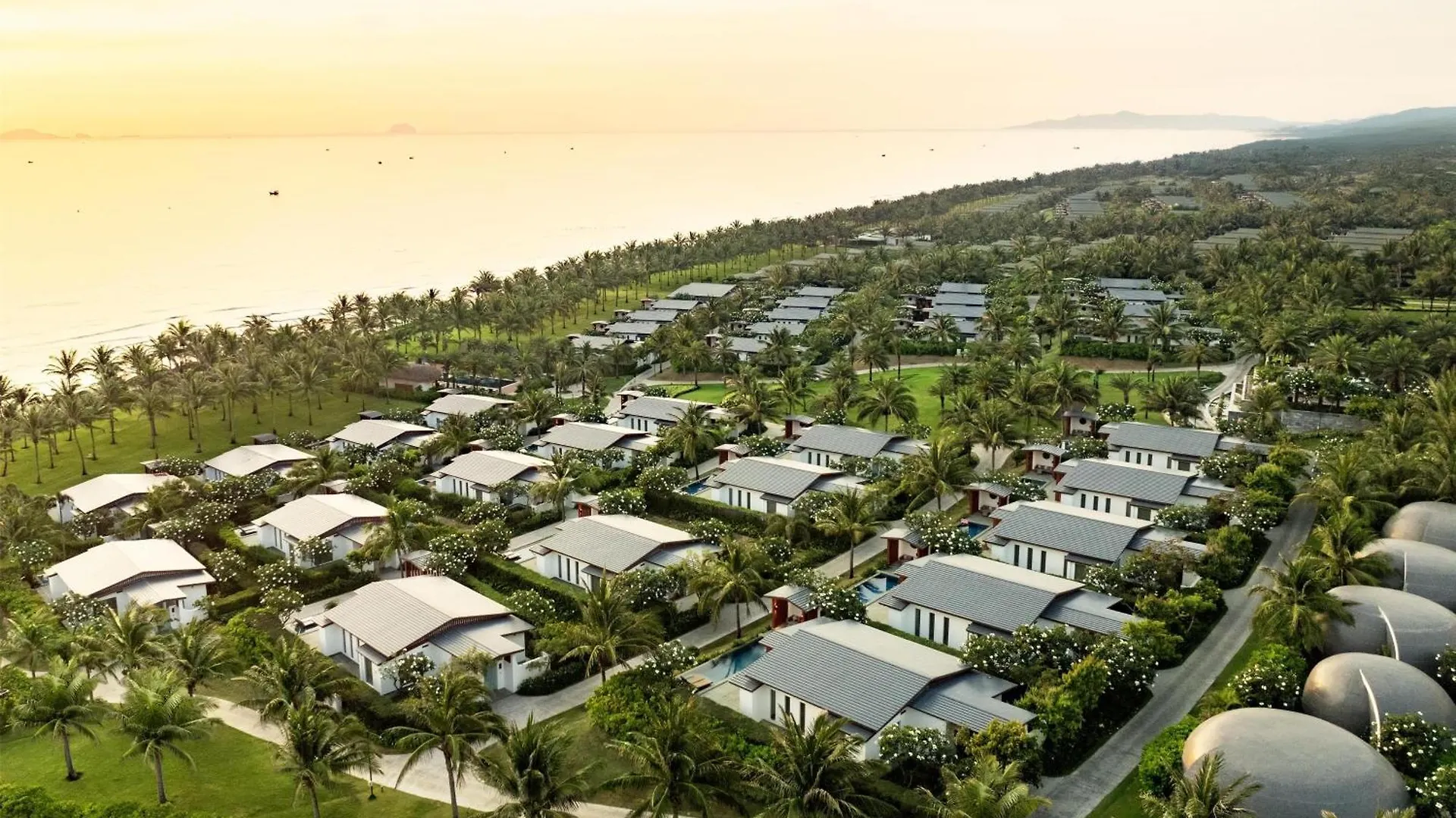 Radisson Blu Resort Cam Ranh Nha Trang Mieu Ong