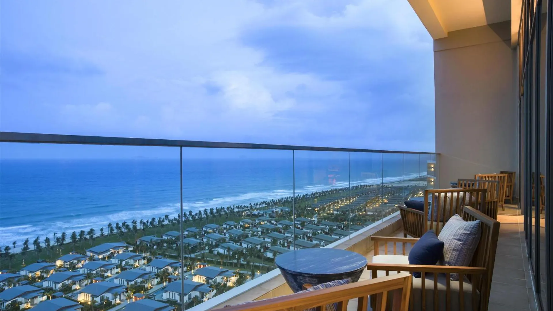 Radisson Blu Resort Cam Ranh Mieu Ong 5*,  Vietnam